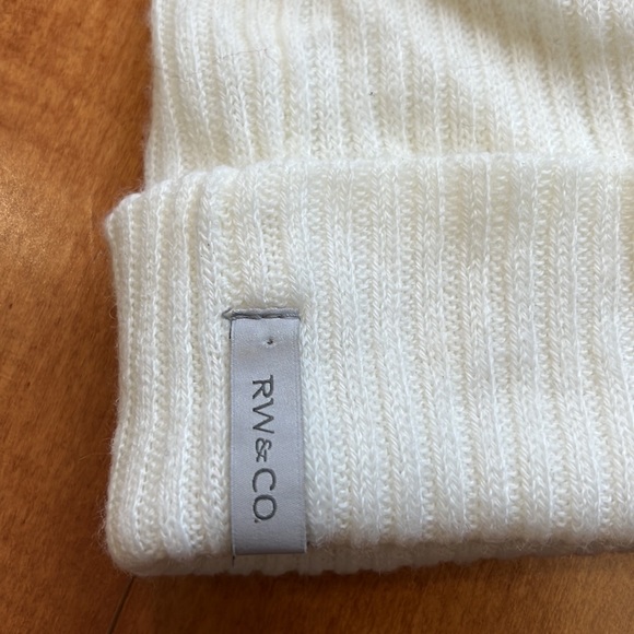 3 hats, great condition - Picture 4 of 4